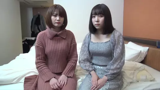 经纪公司的女孩和她的朋友本来要以反向3P露脸. - 219